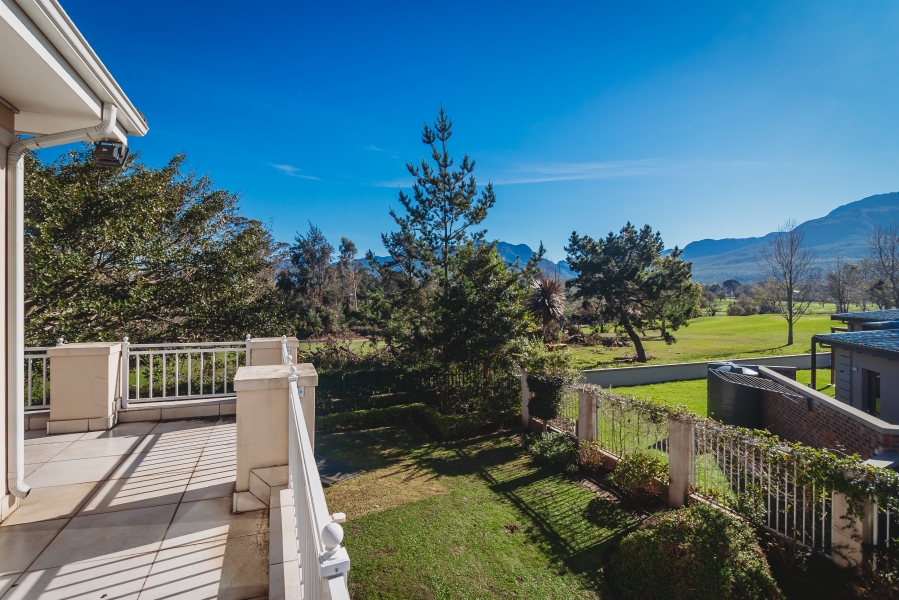 4 Bedroom Property for Sale in King George Park Western Cape